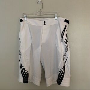 Troy Lee Design Ruckus bike shorts with liner